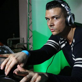 Technoboy Meets Ruffian