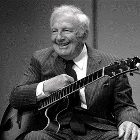 Bucky Pizzarelli