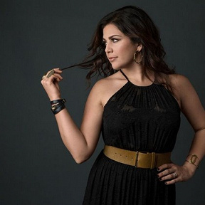 Hillary Scott & the Scott Family